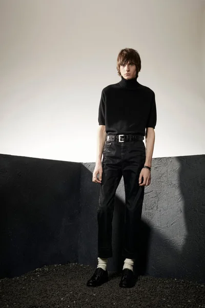 Look 16